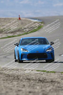 media/Mar-01-2025-Speed Ventures (Sat) [[3556983a2b]]/Yellow/Session 2 (Phil Hill)/